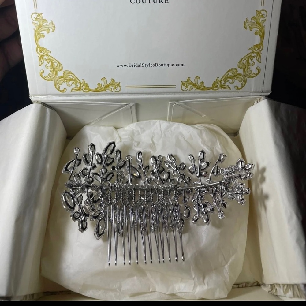 Bridal Handmade Crystal headpiece & Earrings combo wedding was cancelled not use